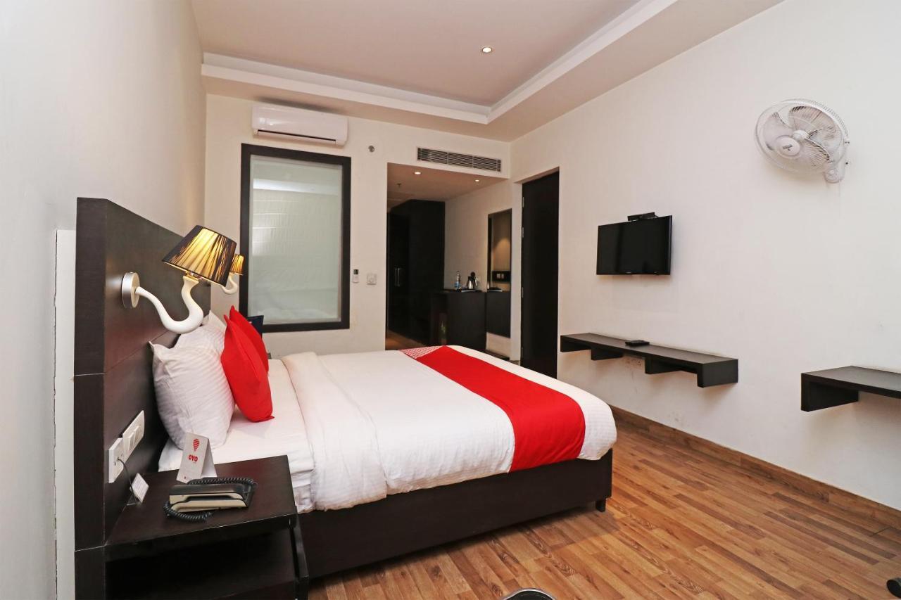 Capital O 19296 Joy Inn & Suites Bhiwadi Exterior foto